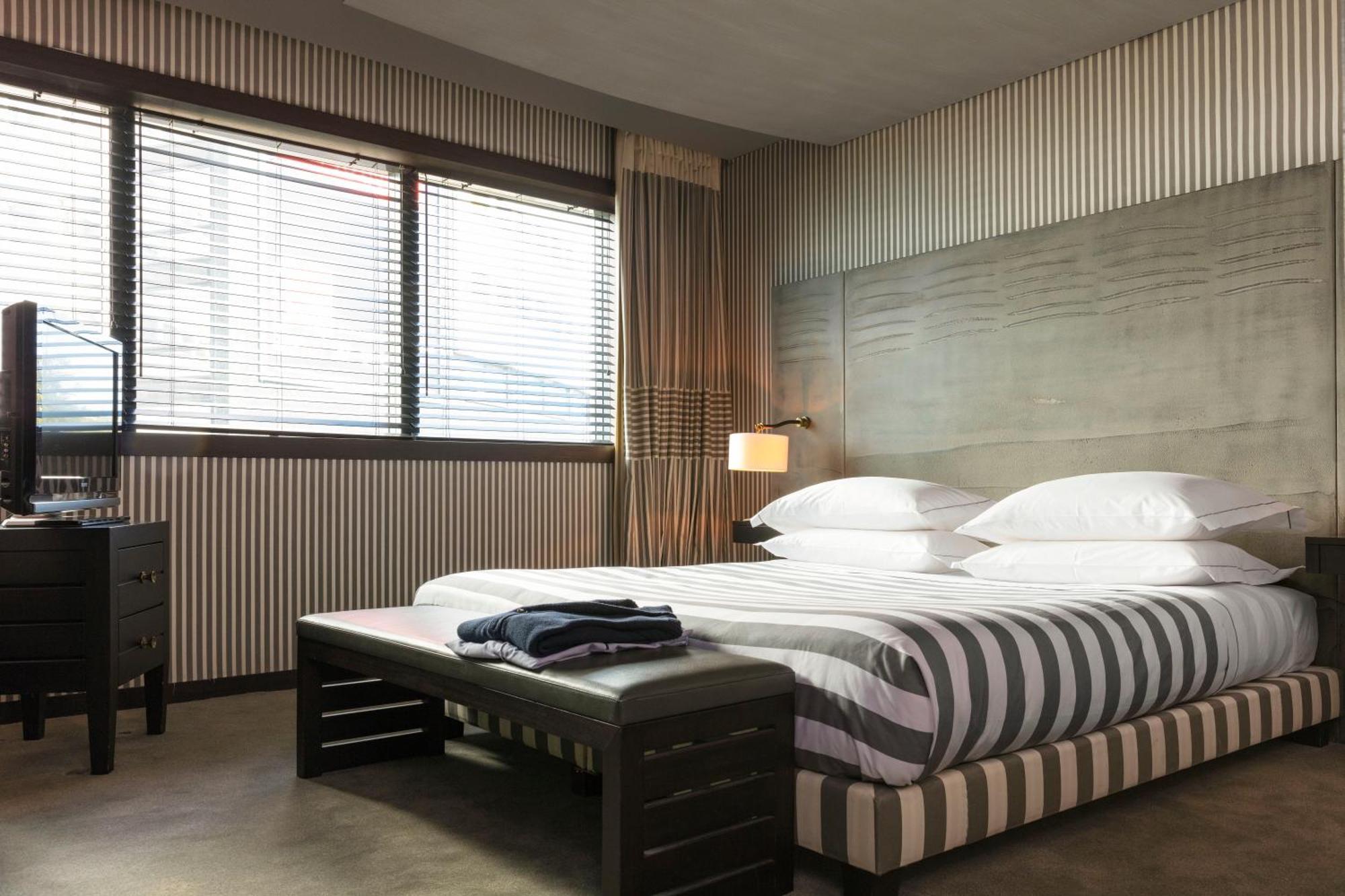 Classique Square