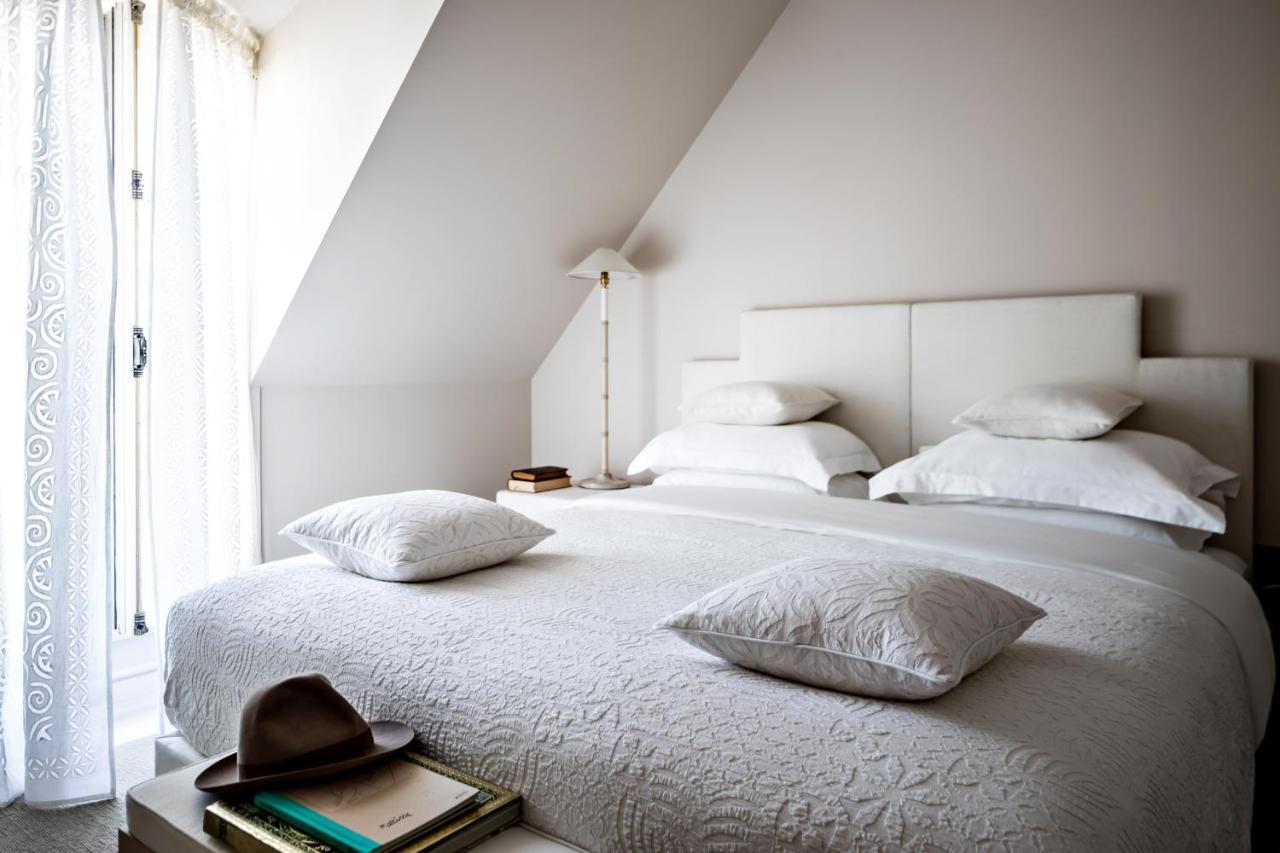 Executive Double Room with Balcony - Tour Eiffel view