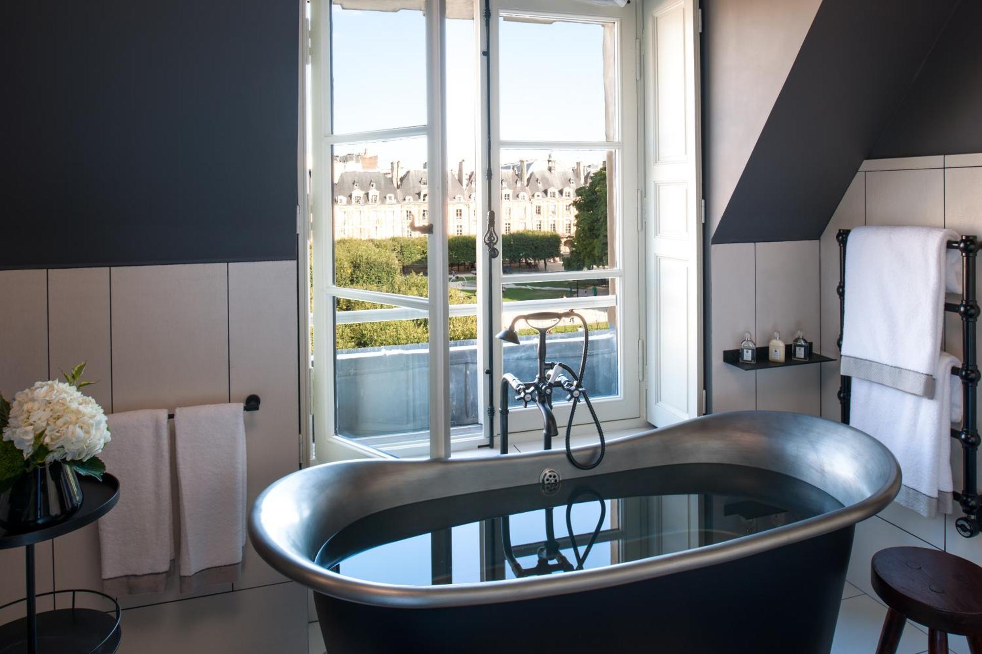 Connecting Deluxe Rooms