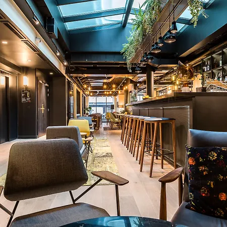Laz' Hotel Spa Urbain Paris-3