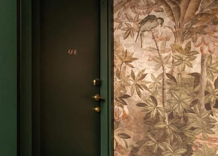 Bonsoir Madame Hotel Paris