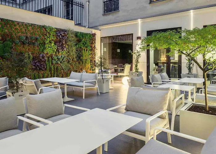 Mercure Paris Opera Garnier Hotel & Spa